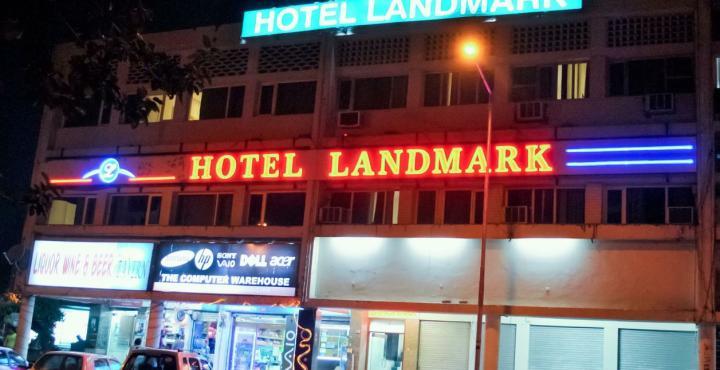 Landmark Hotel Csandígarh Kültér fotó
